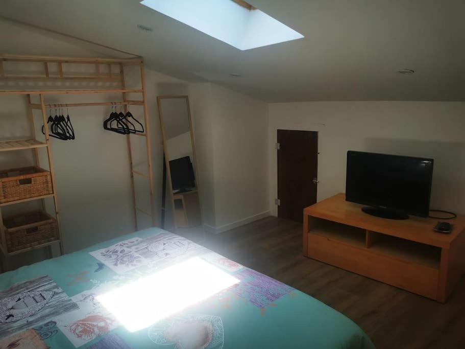 Appartement Avec Terrasse Saint-Martin-de-Bromes Exterior photo
